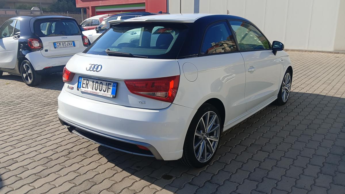 Audi A1 1.6 TDI 90CV SLINE 3P